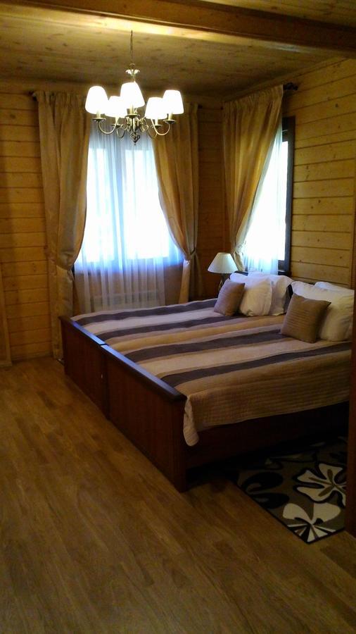 Комплекс Відпочинку Goldfіsh Сlub Guest House Babintsy Room photo