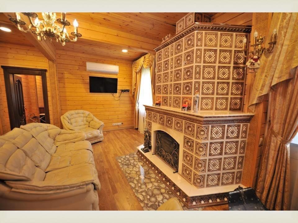Комплекс Відпочинку Goldfіsh Сlub Guest House Babintsy Exterior photo